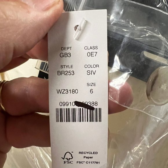 J.Crew $188 Slim Fit Vest in Drapey Twill Ivory Size 6 BR253 - Picture 5 of 6